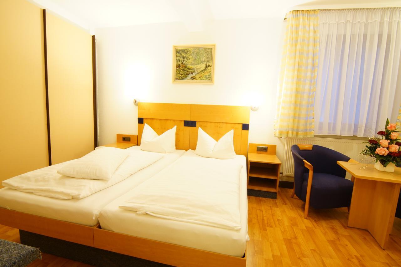 Hotel Spitzenpfeil Michelau in Oberfranken Extérieur photo